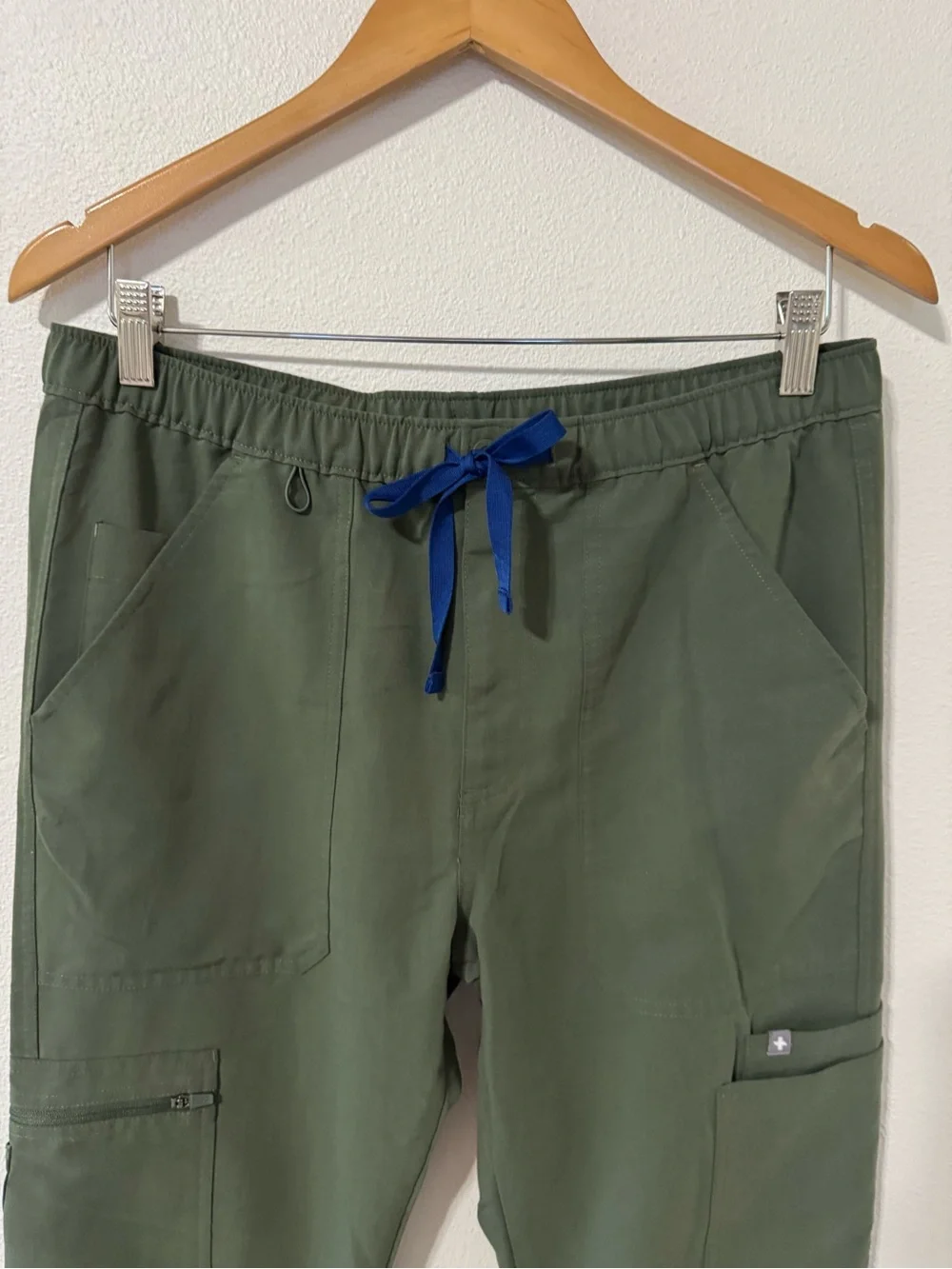 Figs Cairo Pants Olive Green Scrubs Button Zipper Fly Drawstring Medical-Medium